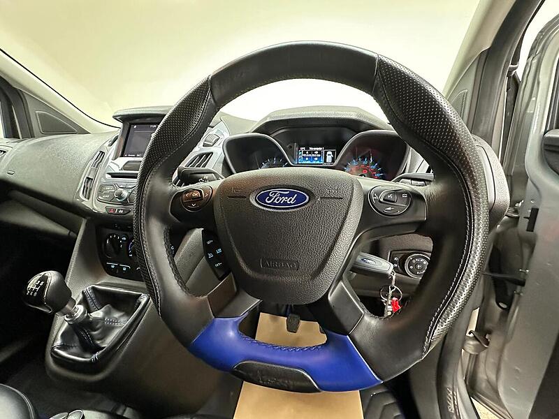 Ford 1.5 TDCi 200 Limited Panel Van 5dr Diesel Manual L1 H1 (119 g/km, 118 bhp)