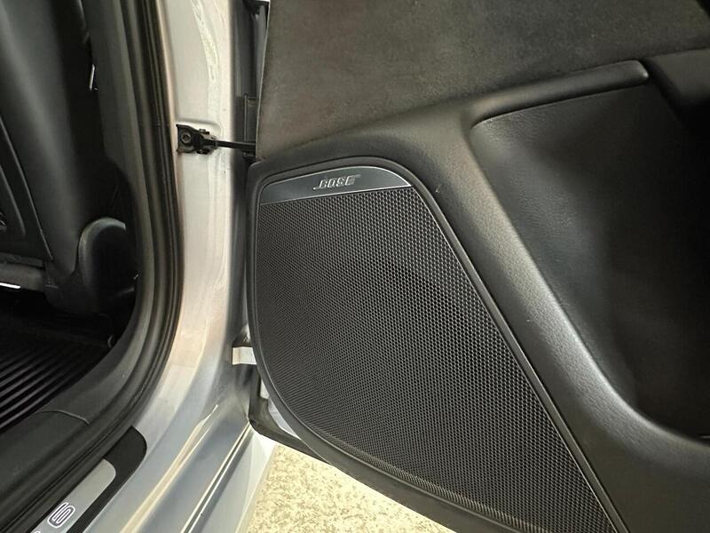 Audi 4.0 TFSI V8 Performance Estate 5dr Petrol Tiptronic quattro Euro 6 (s/s) (605 ps)