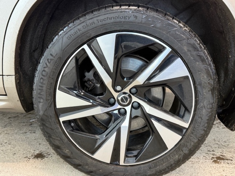 Volvo 2.0h T8 Twin Engine Recharge 11.6kWh R-Design SUV 5dr Petrol Plug-in Hybrid Auto 4WD Euro 6 (s/s) (390 ps)