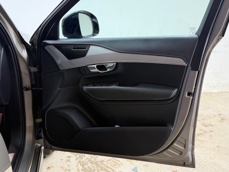 Volvo 2.0h T8 Twin Engine Recharge 11.6kWh R-Design SUV 5dr Petrol Plug-in Hybrid Auto 4WD Euro 6 (s/s) (390 ps)