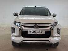Mitsubishi L200 DI-D DC Warrior 