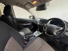 Mitsubishi L200 DI-D DC Warrior 