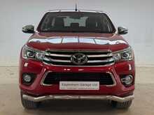 Toyota Hilux D-4D Invincible X 