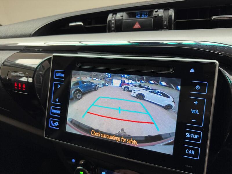 Toyota 2.4 D-4D Invincible X Pickup Double Cab 4dr Diesel Auto 4WD Euro 6 (TSS, 3.5t) (150 ps)