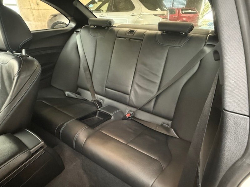 BMW 3.0i Coupe 2dr Petrol DCT Euro 6 (s/s) (370 ps)