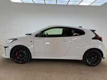 Toyota Yaris T GR Circuit 