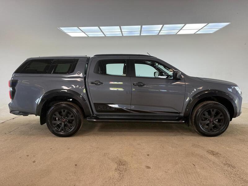 Isuzu 1.9 TD V-Cross Steel Edition Pickup Double Cab 4dr Diesel Auto 4WD Euro 6 (s/s) (164 ps)