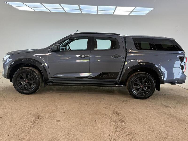 Isuzu 1.9 TD V-Cross Steel Edition Pickup Double Cab 4dr Diesel Auto 4WD Euro 6 (s/s) (164 ps)