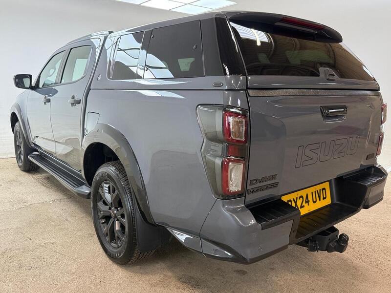 Isuzu 1.9 TD V-Cross Steel Edition Pickup Double Cab 4dr Diesel Auto 4WD Euro 6 (s/s) (164 ps)
