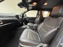 Isuzu D-Max TD V-Cross Steel Edition 