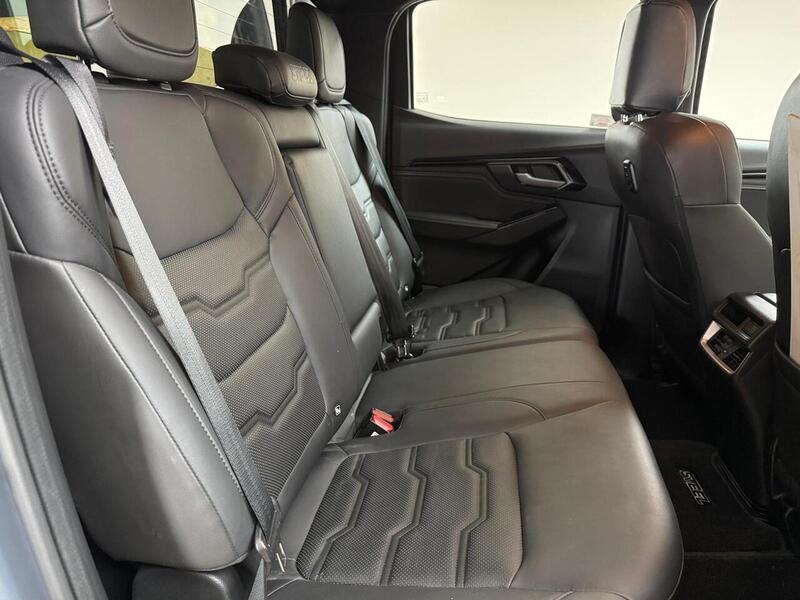 Isuzu 1.9 TD V-Cross Steel Edition Pickup Double Cab 4dr Diesel Auto 4WD Euro 6 (s/s) (164 ps)