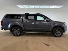 Isuzu D-Max TD Blade 
