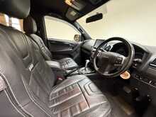 Isuzu D-Max TD Blade 