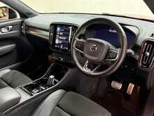 Volvo XC40 T4 R-Design Pro 