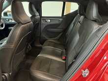 Volvo XC40 T4 R-Design Pro 