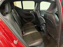 Volvo XC40 T4 R-Design Pro 