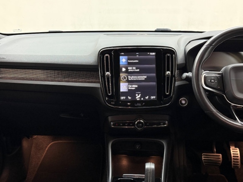 Volvo 2.0 T4 R-Design Pro SUV 5dr Petrol Auto Euro 6 (s/s) (190 ps)