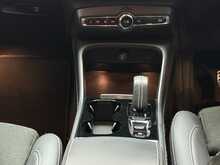 Volvo XC40 T4 R-Design Pro 