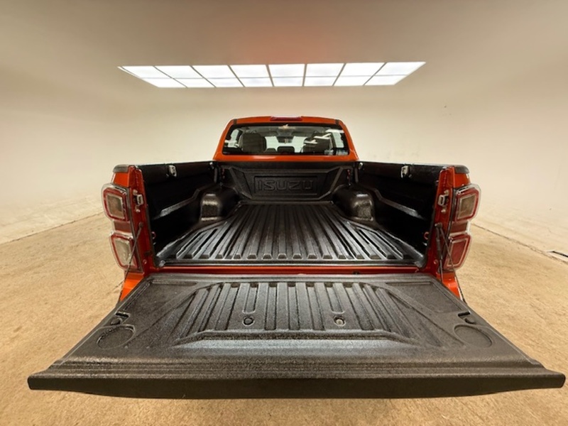 Isuzu 1.9 TD DL40 Pickup Double Cab 4dr Diesel Manual 4WD Euro 6 (s/s) (164 ps)