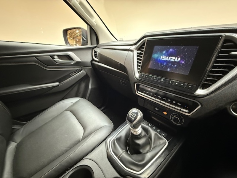 Isuzu 1.9 TD DL40 Pickup Double Cab 4dr Diesel Manual 4WD Euro 6 (s/s) (164 ps)