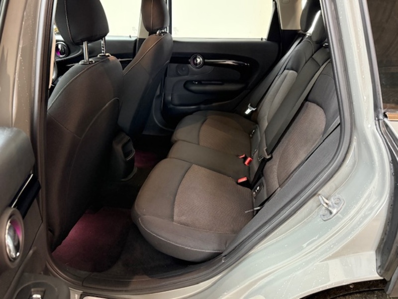 MINI 1.5 Cooper (Black Pack) Estate 6dr Petrol Manual Euro 6 (s/s) (136 ps)