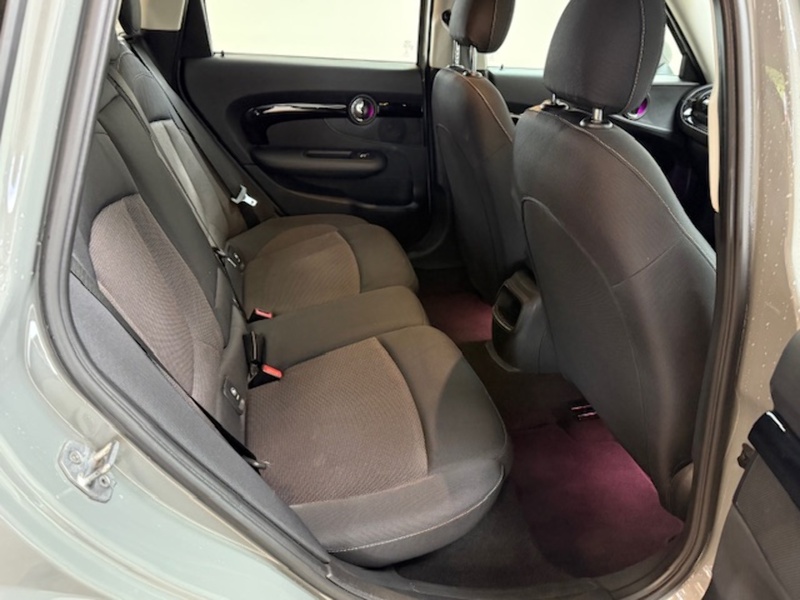 MINI 1.5 Cooper (Black Pack) Estate 6dr Petrol Manual Euro 6 (s/s) (136 ps)