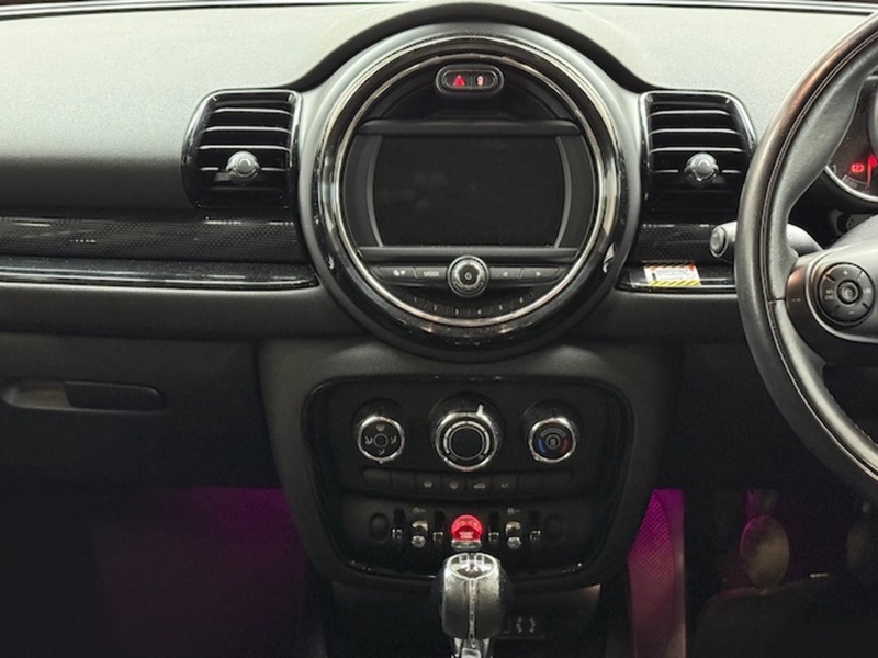 MINI 1.5 Cooper (Black Pack) Estate 6dr Petrol Manual Euro 6 (s/s) (136 ps)