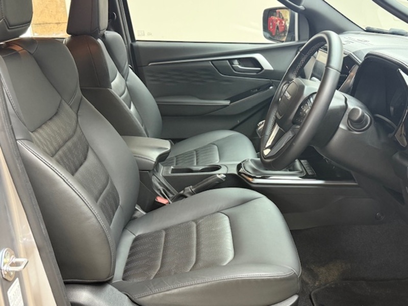 Isuzu  Pickup 1.9 Manual Diesel