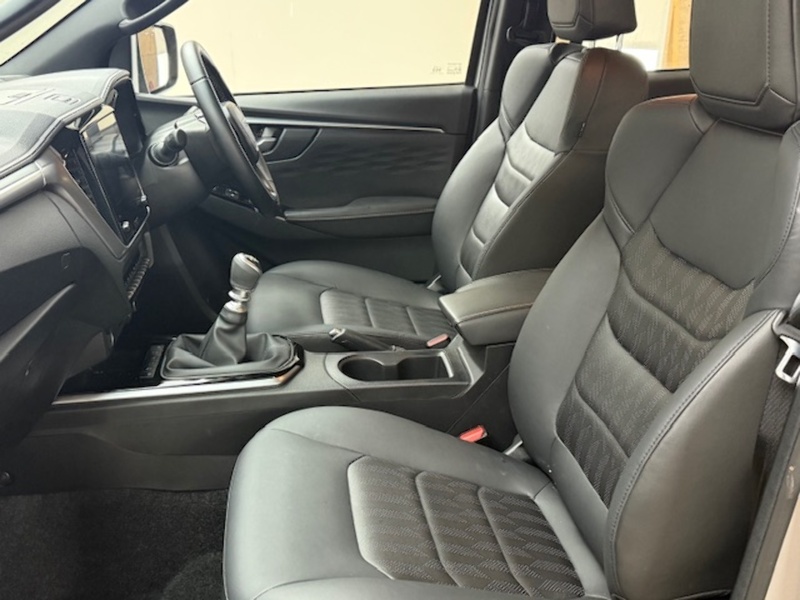 Isuzu  Pickup 1.9 Manual Diesel