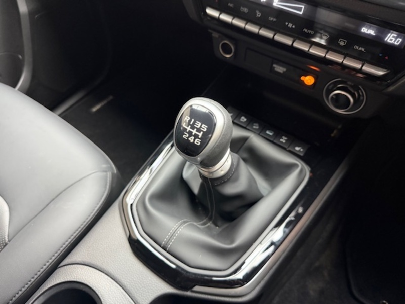 Isuzu  Pickup 1.9 Manual Diesel