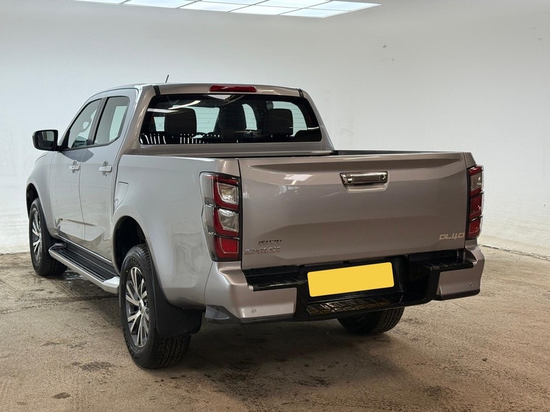Isuzu  Pickup 1.9 Manual Diesel