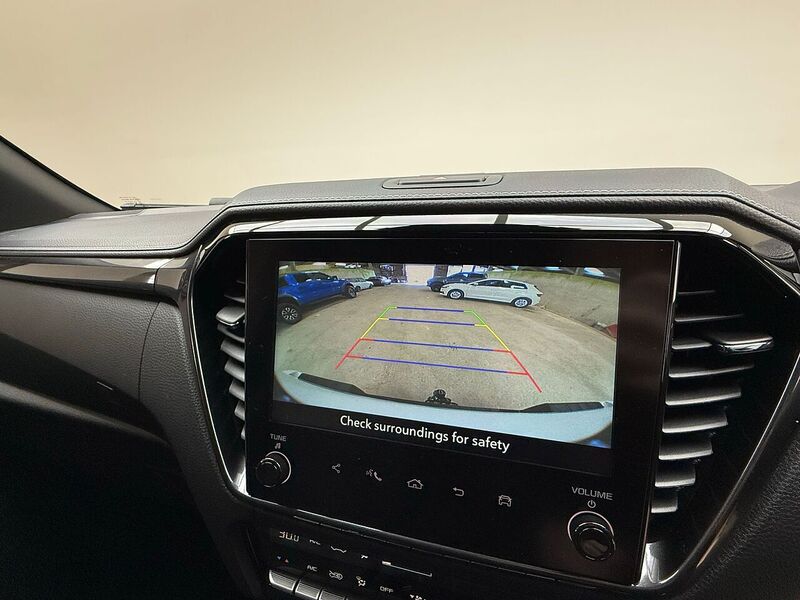 Isuzu 1.9 TD V-Cross Pickup Double Cab 4dr Diesel Auto 4WD Euro 6 (s/s) (164 ps)