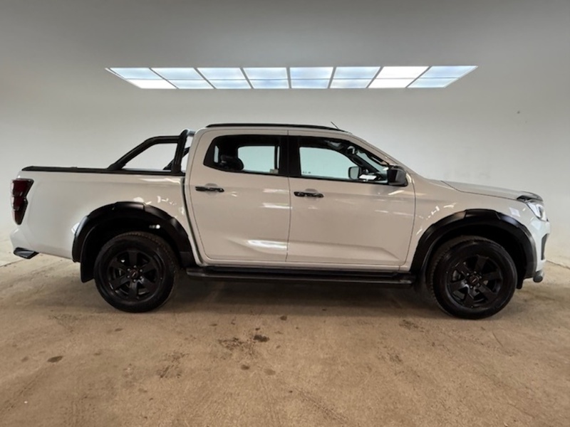 Isuzu 1.9 TD V-Cross Pickup Double Cab 4dr Diesel Auto 4WD Euro 6 (s/s) (164 ps)