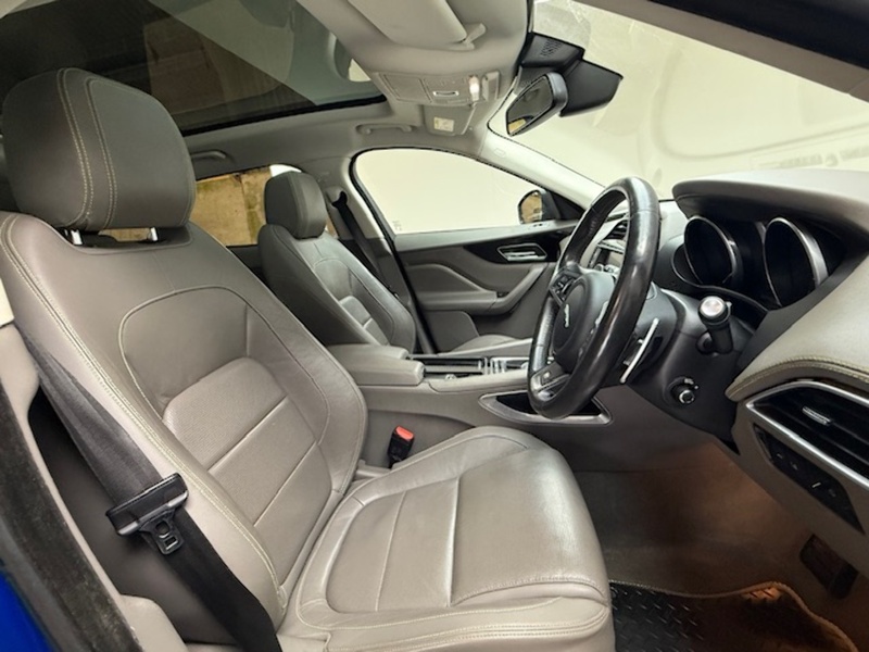 Jaguar 2.0 D180 R-Sport SUV 5dr Diesel Auto AWD Euro 6 (s/s) (180 ps)