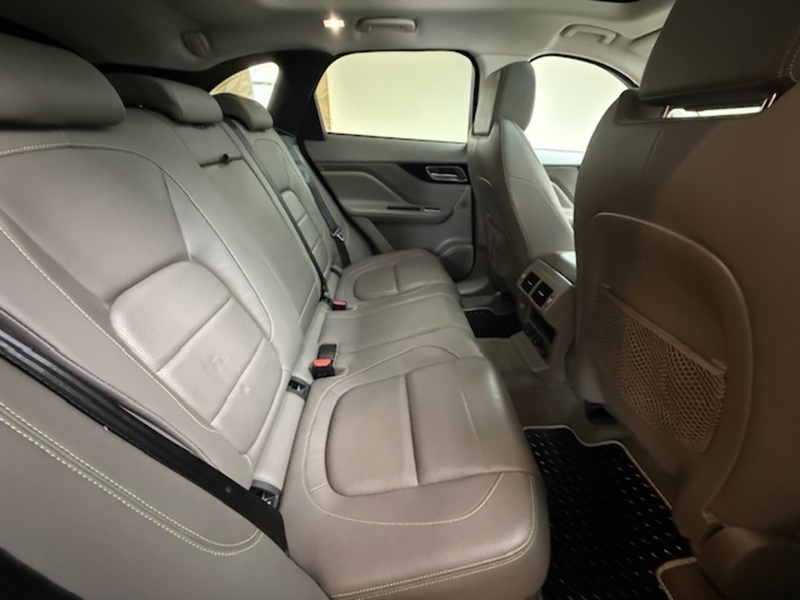 Jaguar 2.0 D180 R-Sport SUV 5dr Diesel Auto AWD Euro 6 (s/s) (180 ps)