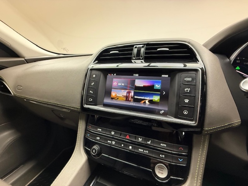 Jaguar 2.0 D180 R-Sport SUV 5dr Diesel Auto AWD Euro 6 (s/s) (180 ps)