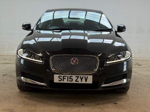 2.2d Luxury Saloon 4dr Diesel Auto Euro 5 (s/s) (163 ps)