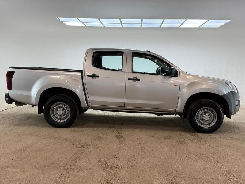 Isuzu 2.5 TD Pickup 4dr Diesel Manual 4x4 (192 g/km, 161 bhp)