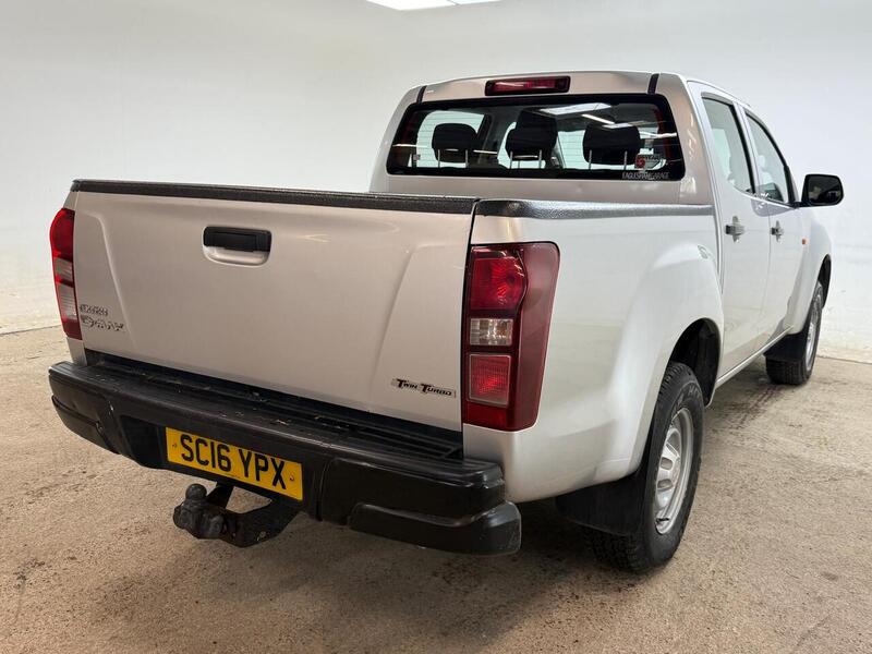 Isuzu 2.5 TD Pickup 4dr Diesel Manual 4x4 (192 g/km, 161 bhp)