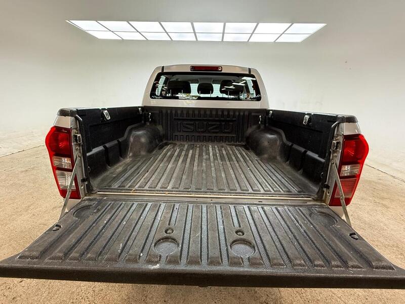 Isuzu 2.5 TD Pickup 4dr Diesel Manual 4x4 (192 g/km, 161 bhp)