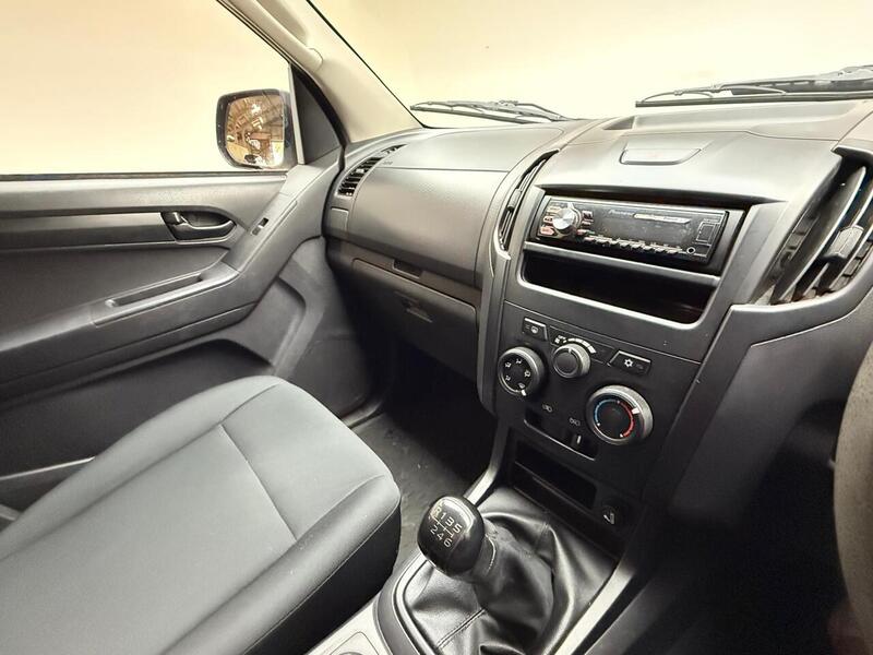 Isuzu 2.5 TD Pickup 4dr Diesel Manual 4x4 (192 g/km, 161 bhp)