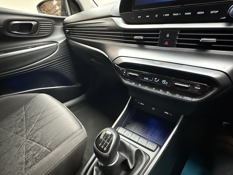 Hyundai 1.0 T-GDi MHEV Premium SUV 5dr Petrol Hybrid Manual Euro 6 (s/s) (100 ps)