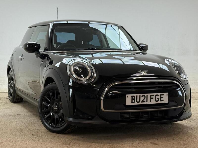 MINI 1.5 Cooper Classic Hatchback 3dr Petrol Manual Euro 6 (s/s) (136 ps)