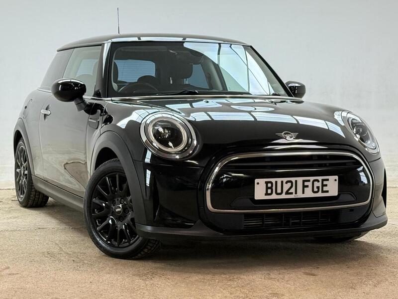 MINI 1.5 Cooper Classic Hatchback 3dr Petrol Manual Euro 6 (s/s) (136 ps)