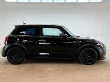 MINI Hatch Cooper Classic 