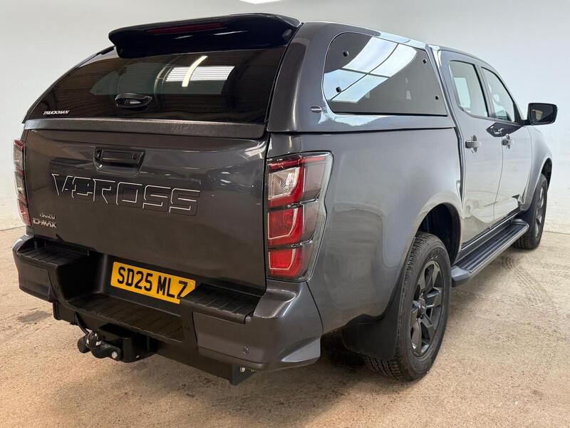 Isuzu 1.9 TD V-Cross Pickup Double Cab 4dr Diesel Auto 4WD Euro 6 (s/s) (164 ps)