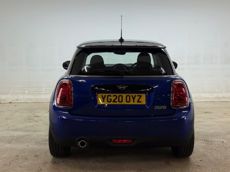 MINI 1.5 Cooper Classic Hatchback 3dr Petrol Manual Euro 6 (s/s) (136 ps)