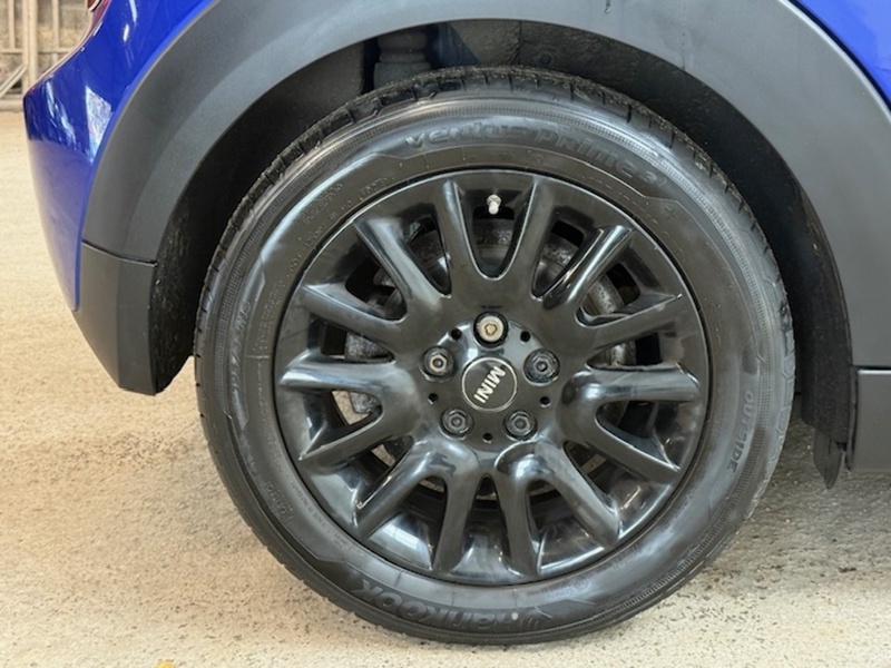 MINI 1.5 Cooper Classic Hatchback 3dr Petrol Manual Euro 6 (s/s) (136 ps)