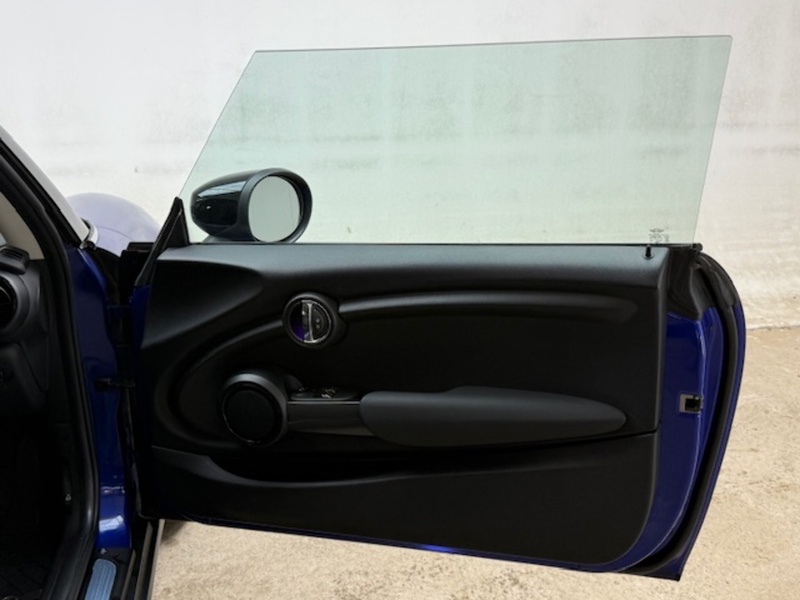 MINI 1.5 Cooper Classic Hatchback 3dr Petrol Manual Euro 6 (s/s) (136 ps)