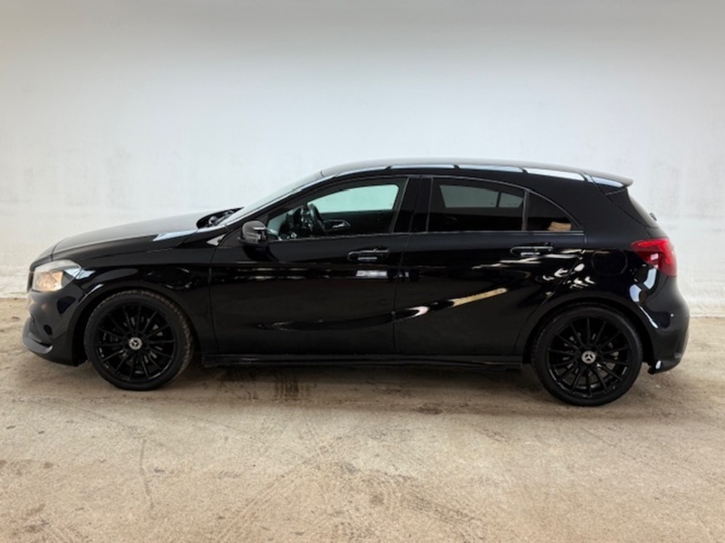 Mercedes-Benz 1.5 A180d AMG Line (Executive) Hatchback 5dr Diesel 7G-DCT Euro 6 (s/s) (109 ps)